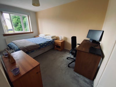 Single Room to rent in Uphall  Main Photo