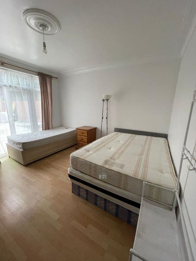 Double Room to Rent – IG1  Main Photo
