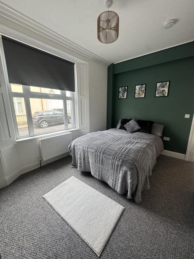 Luxury Brand New Rooms in Newly Renovated House Main Photo