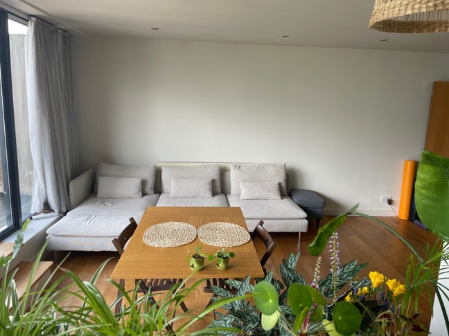 [Short Term] 1 bed flat with balcony for summer  Main Photo