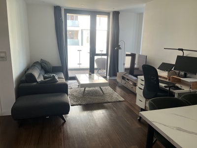 Double room to rent in modern flat in Canada Water Main Photo