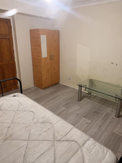 Room is available share with one family  Main Photo