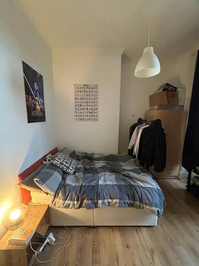 Looking for two flatmates to move in mid July Main Photo