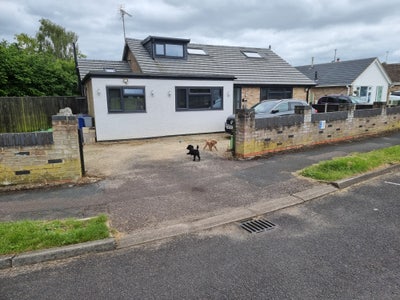  Double  Room to Rent in Modern Bungalow Main Photo