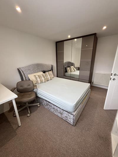 Spacious 3-Bedroom House  CB1 Arm/Hospital  Main Photo