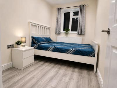 Large Double|5 mins Rayners Lane|Parking|1Gbps Main Photo