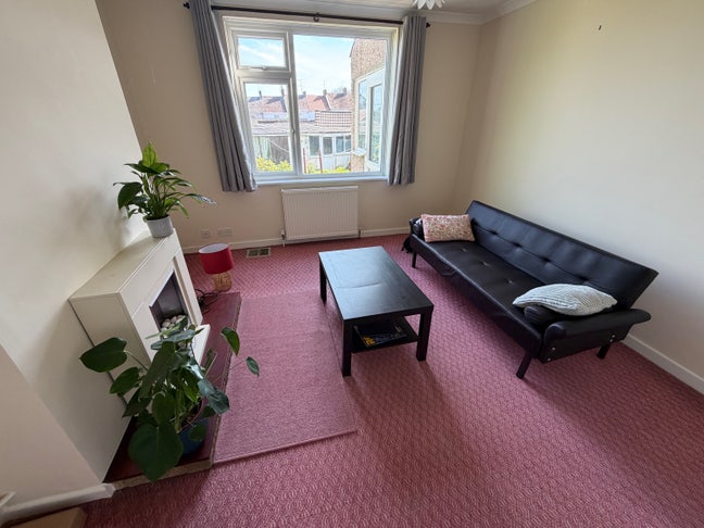 Rooms available  Main Photo
