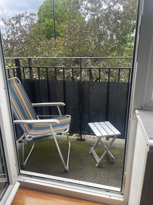 Huge Double Bedroom with balcony opposite Clissold Main Photo