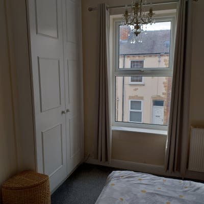 Housemate wanted for 2 bedroom house (double room) Main Photo