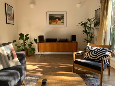 Hackney house available in August Main Photo