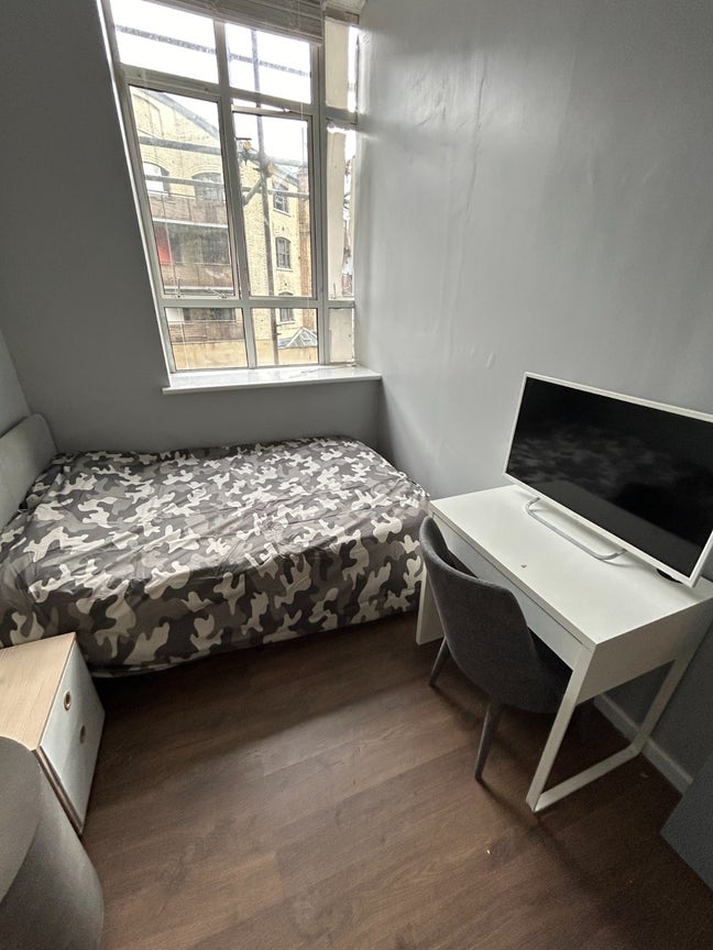 Fully Furnished Room for Rent 22 Dingley Road Main Photo