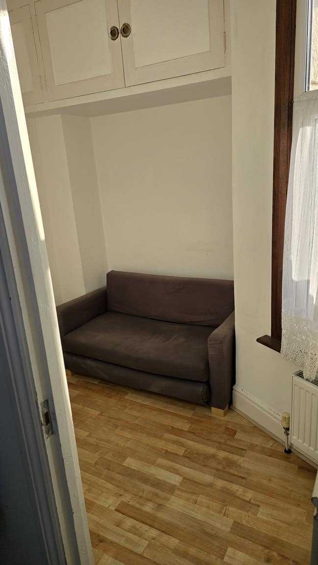 Small box room for rent  Main Photo