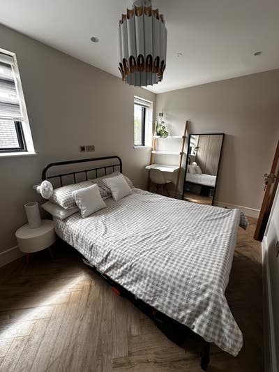 Room Available in Modern 4 Bed in Forest Gate Main Photo
