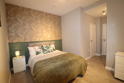 Luxury En-Suite Room with Private Parking – Bury  Main Photo