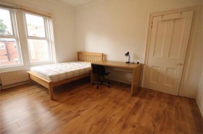 2x Rooms Available in Spital Tongues Bills INC Main Photo