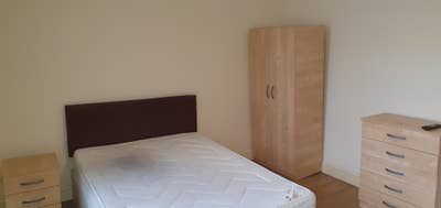 Furnished Room – 5 Mins to Hounslow East – &pound;750 Main Photo