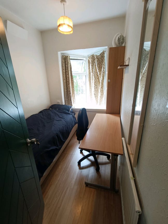 One single bedroom in a shared house &pound;650 pcm Main Photo