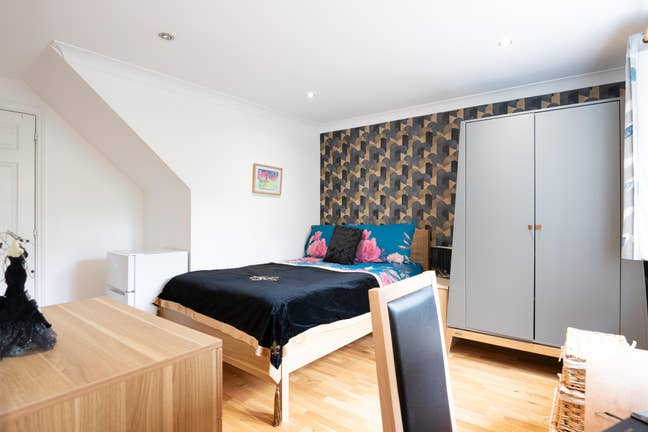 Orchard Park pretty studios nr Science Park Main Photo