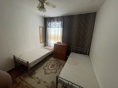 Double bed room Main Photo
