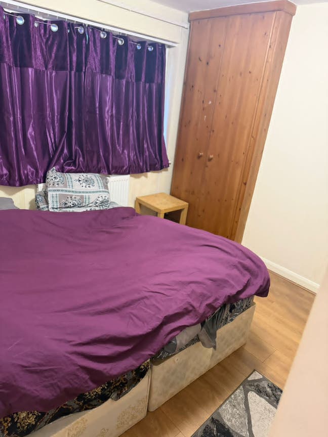 Spacious Room Available for Rent singles /couple  Main Photo