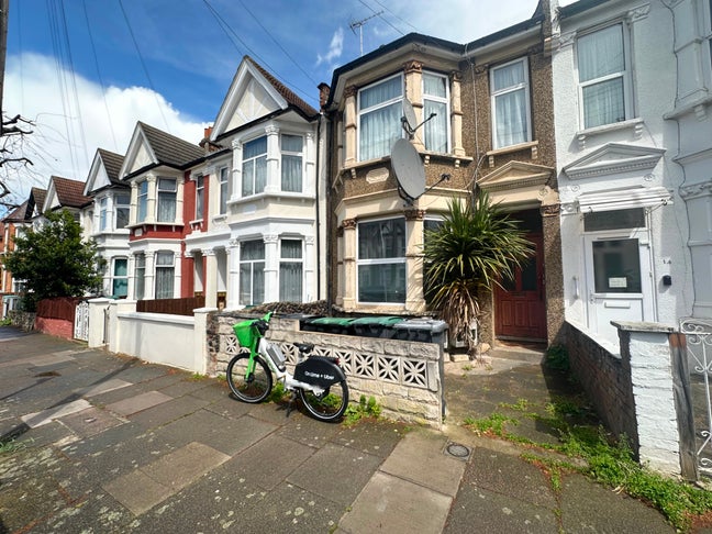 ***Two Bed Flat to Rent, N22*** Main Photo
