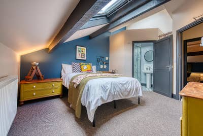 Beautiful Rooms near Keighley Centre Main Photo