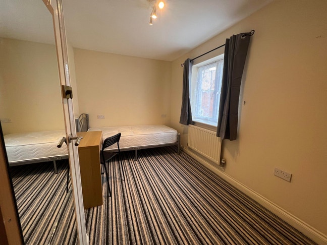 DOUBLE Room near hospital Main Photo
