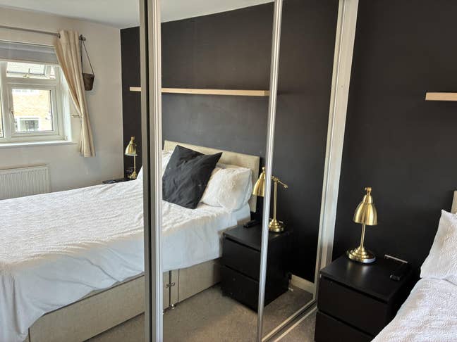 Room available Main Photo