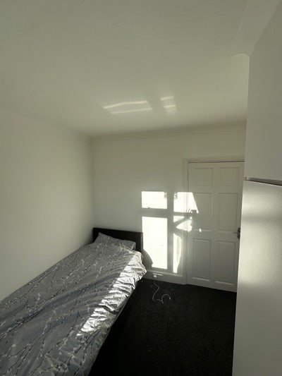 Single Room  Main Photo