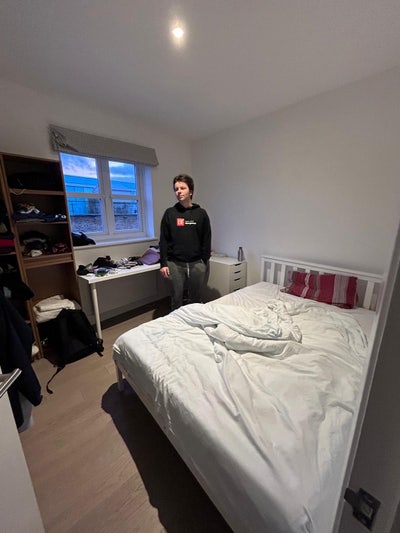 Brick Lane room available from mid june - Jan 27 Main Photo
