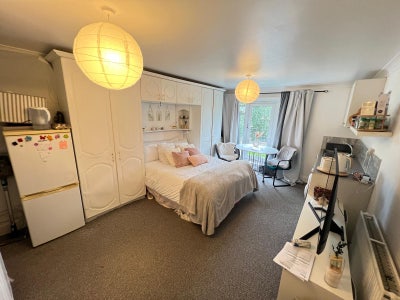 ✨ 🛏️ Studio Flat to Let in Kenton/ Preston Main Photo