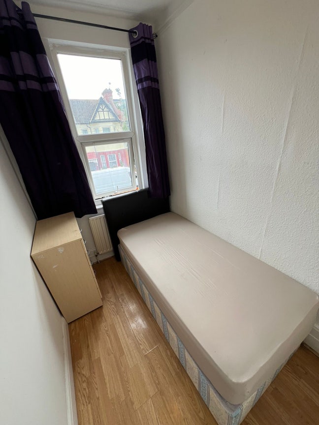 ✨ 🛏️ Single Room to Let in Willesden Green  Main Photo