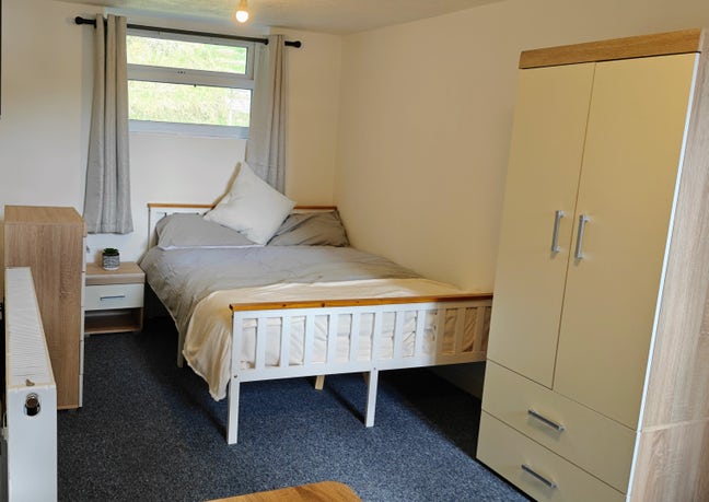 Huge Double Room to Rent in Shinfield  Main Photo