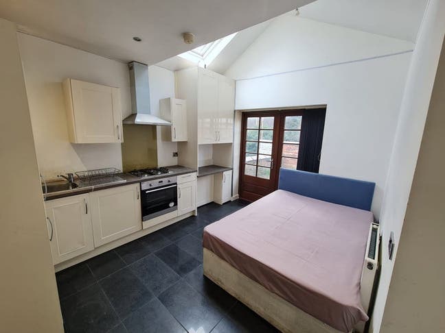 Studio Flat+Private Rear Space Bills Inc-Chorlton Main Photo