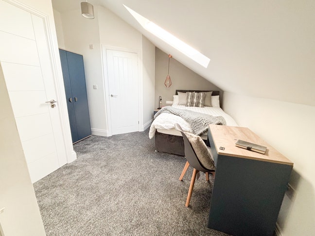 Brand New Ensuite Private Bathroom 6 Bed Houseshar Main Photo