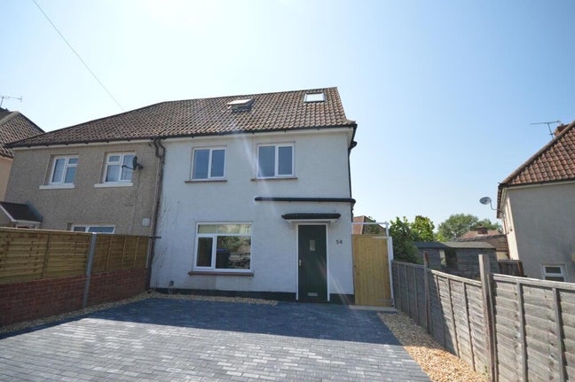 Large 4 bed house Main Photo