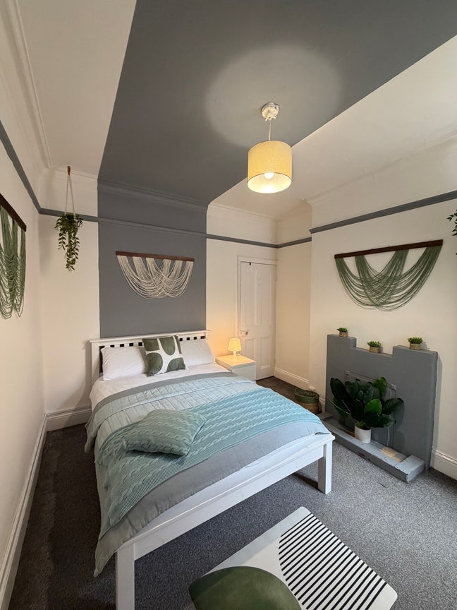 Lovely 5 bedroom Home in Leicester  - no couples Main Photo