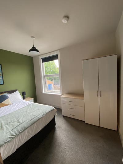 Beeston NG9 Double Room in Houseshare Main Photo