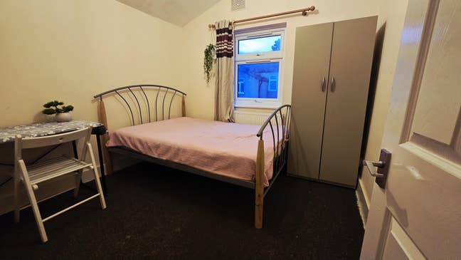 Spacious Double Room Available - Nr Plaistow Stn Main Photo