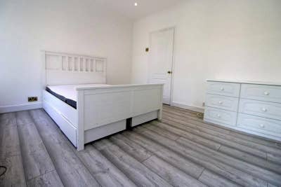 3 Bedroom House in Walthamstow Near Wood Street  Main Photo