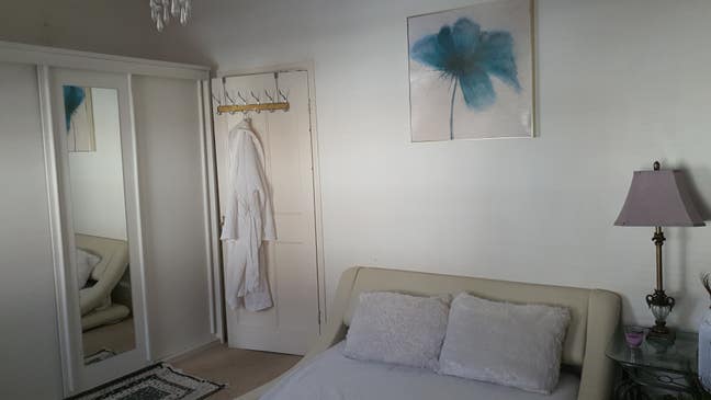 Master Bedroom, Larger than most in Area Main Photo