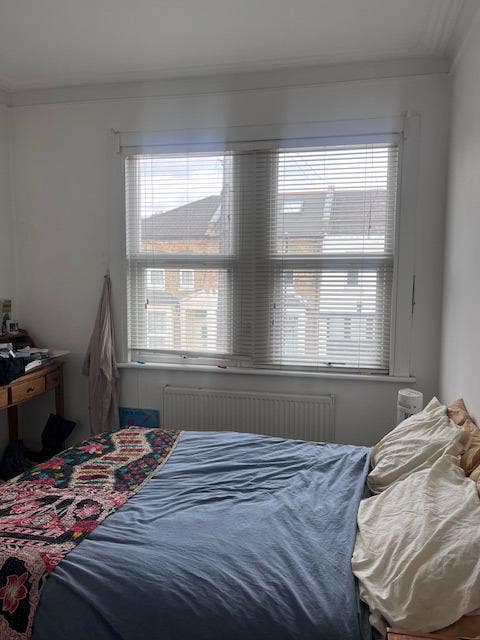 1 Bedroom in a 2bedroom flat Manor House  Main Photo