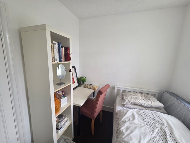 Spacious 4 Bedroom Family Home To Let Main Photo