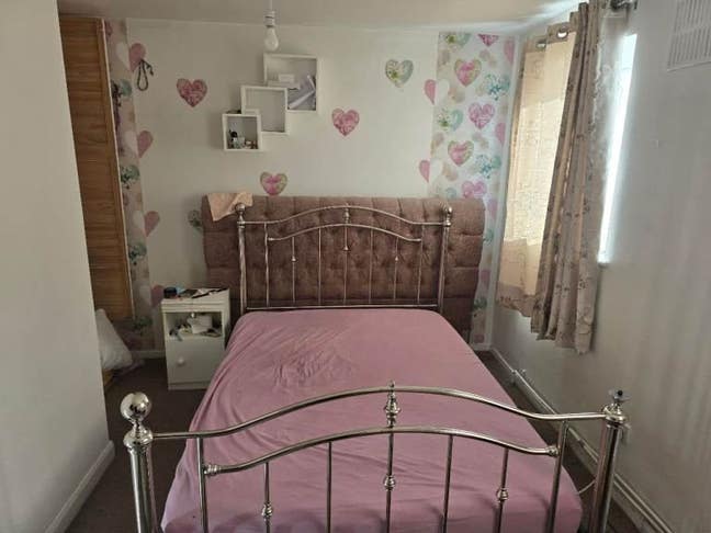  Double Room Available – LU4 0UY  Main Photo