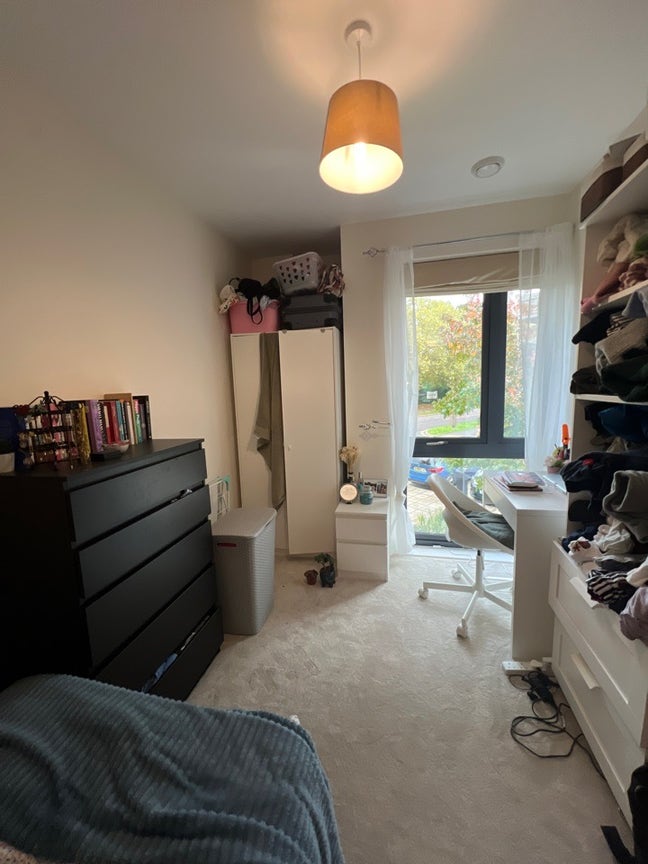 Double Room fully furnished - Canada Water  Main Photo