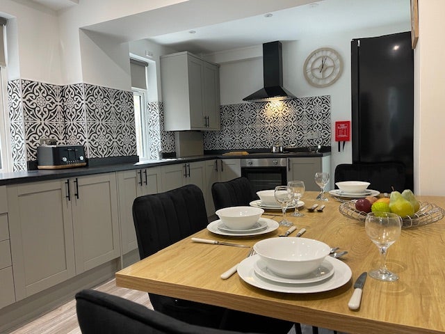 Move Into Your New Home & Get a &pound;50 Amazon Voucher Main Photo