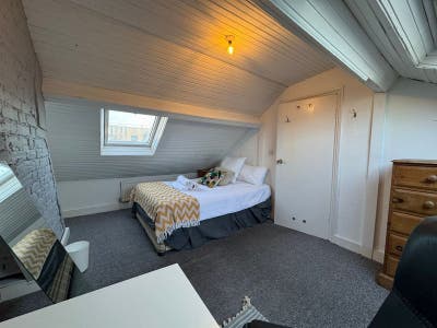 Lovely Furnished Room Near Clapham Common! Main Photo