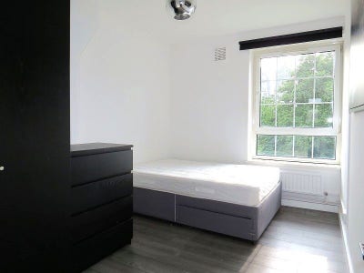 All bills included modern double room near tube Main Photo