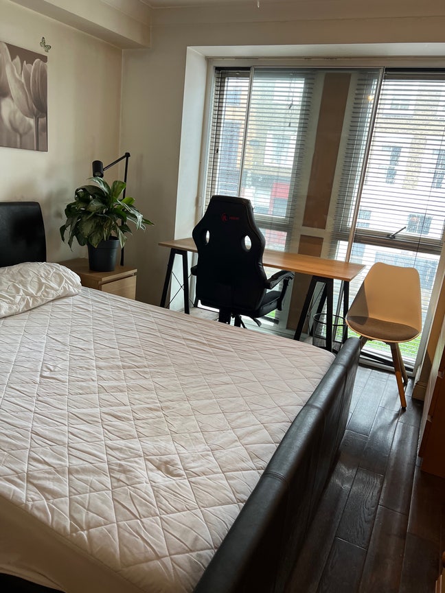 Double bedroom in N1 Flat Main Photo
