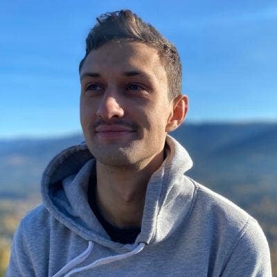PhD student looking for flat/studio (Jun-Sep) Main Photo